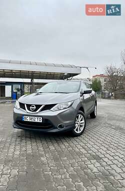 Внедорожник / Кроссовер Nissan Qashqai 2014 в 