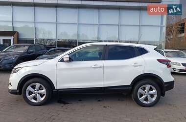 Внедорожник / Кроссовер Nissan Qashqai 2018 в 