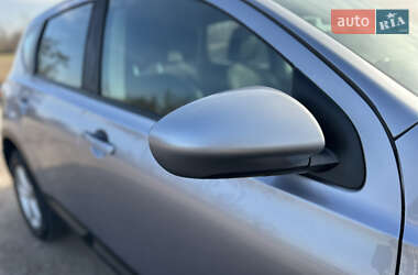 Внедорожник / Кроссовер Nissan Qashqai 2011 в 