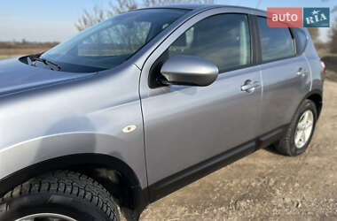 Внедорожник / Кроссовер Nissan Qashqai 2011 в 