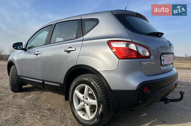 Внедорожник / Кроссовер Nissan Qashqai 2011 в 