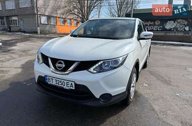 Внедорожник / Кроссовер Nissan Qashqai 2016 в 