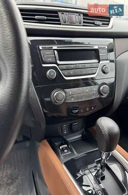 Внедорожник / Кроссовер Nissan Qashqai 2016 в 