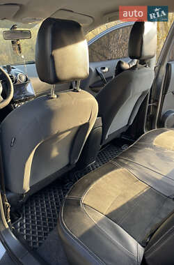 Внедорожник / Кроссовер Nissan Qashqai 2012 в 