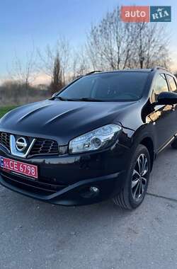 Внедорожник / Кроссовер Nissan Qashqai 2013 в 