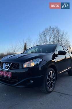 Внедорожник / Кроссовер Nissan Qashqai 2013 в 