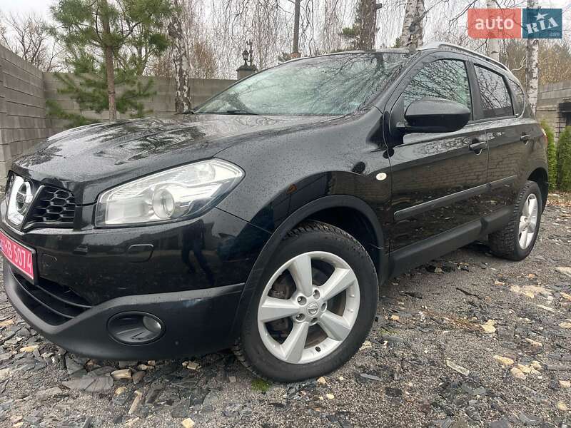 Внедорожник / Кроссовер Nissan Qashqai 2012 в 