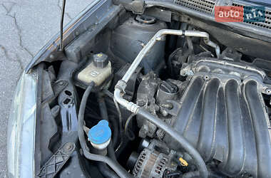 Позашляховик / Кросовер Nissan Qashqai 2010 в 