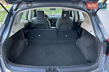 Позашляховик / Кросовер Nissan Qashqai 2010 в 