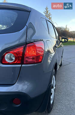 Позашляховик / Кросовер Nissan Qashqai 2010 в 