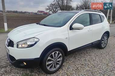 Внедорожник / Кроссовер Nissan Qashqai 2010 в 