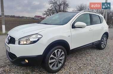 Внедорожник / Кроссовер Nissan Qashqai 2010 в 