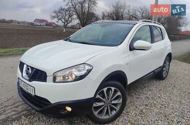 Внедорожник / Кроссовер Nissan Qashqai 2010 в 