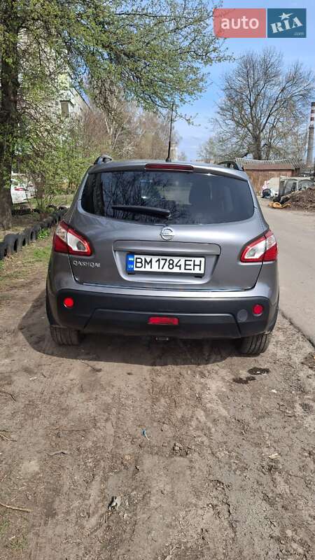 Внедорожник / Кроссовер Nissan Qashqai 2013 в Шостке