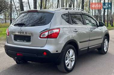 Внедорожник / Кроссовер Nissan Qashqai 2011 в 