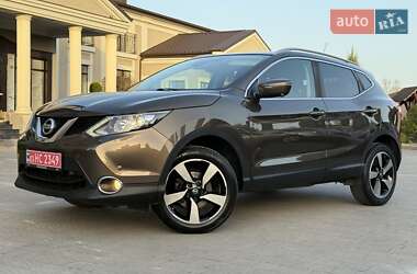 Внедорожник / Кроссовер Nissan Qashqai 2016 в 