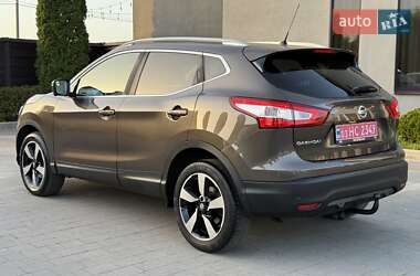 Внедорожник / Кроссовер Nissan Qashqai 2016 в 