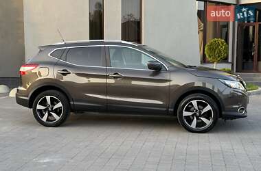 Внедорожник / Кроссовер Nissan Qashqai 2016 в 
