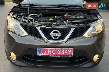Внедорожник / Кроссовер Nissan Qashqai 2016 в 