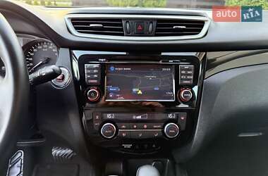 Внедорожник / Кроссовер Nissan Qashqai 2016 в 