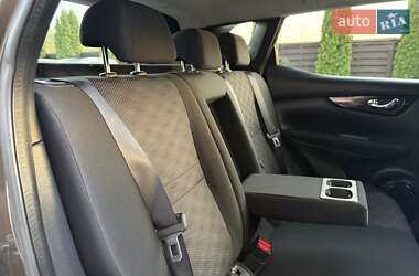 Внедорожник / Кроссовер Nissan Qashqai 2016 в 