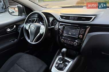 Внедорожник / Кроссовер Nissan Qashqai 2016 в 