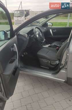 Позашляховик / Кросовер Nissan Qashqai 2011 в 