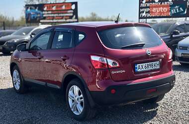 Внедорожник / Кроссовер Nissan Qashqai 2010 в 