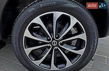 Внедорожник / Кроссовер Nissan Qashqai 2013 в 