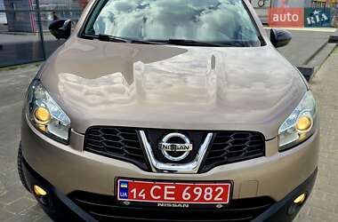 Внедорожник / Кроссовер Nissan Qashqai 2013 в 