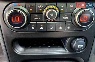 Внедорожник / Кроссовер Nissan Qashqai 2013 в 