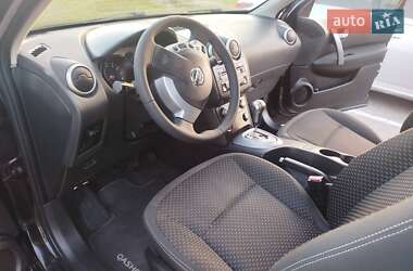 Внедорожник / Кроссовер Nissan Qashqai 2008 в 