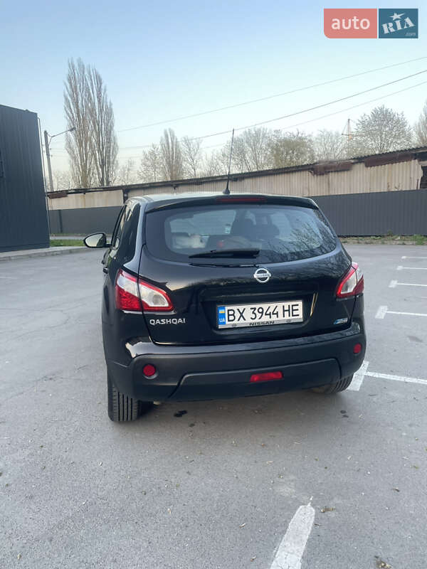 Внедорожник / Кроссовер Nissan Qashqai 2011 в Каменец-Подольском