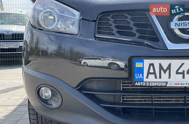 Внедорожник / Кроссовер Nissan Qashqai 2012 в 