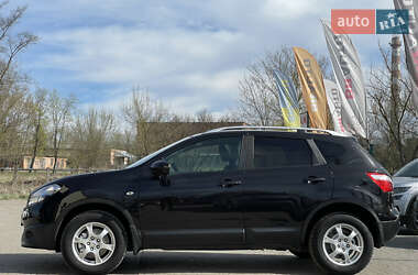 Внедорожник / Кроссовер Nissan Qashqai 2012 в 