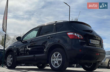 Внедорожник / Кроссовер Nissan Qashqai 2012 в 