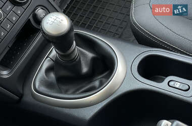 Внедорожник / Кроссовер Nissan Qashqai 2012 в 