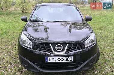 Внедорожник / Кроссовер Nissan Qashqai 2013 в 