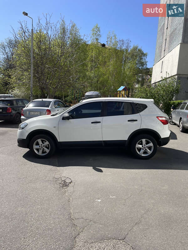 Позашляховик / Кросовер Nissan Qashqai 2012 в Києві