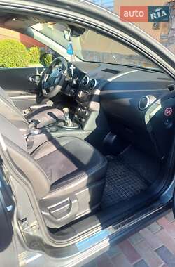 Внедорожник / Кроссовер Nissan Qashqai 2013 в 