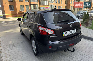 Внедорожник / Кроссовер Nissan Qashqai 2013 в 