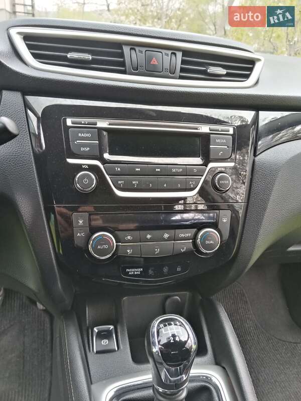 Внедорожник / Кроссовер Nissan Qashqai 2014 в Ивано-Франковске