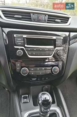 Внедорожник / Кроссовер Nissan Qashqai 2014 в 