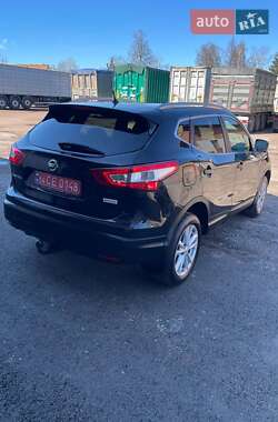Позашляховик / Кросовер Nissan Qashqai 2016 в 