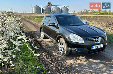 Внедорожник / Кроссовер Nissan Qashqai 2007 в 