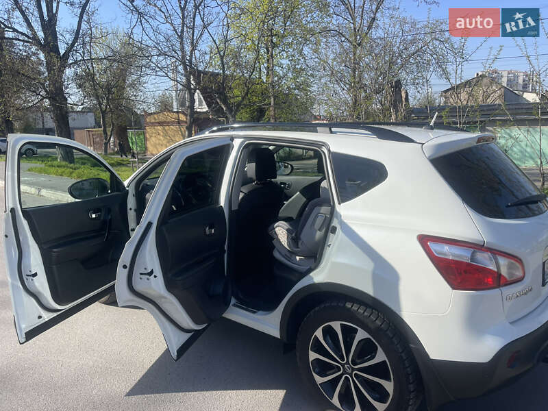 Внедорожник / Кроссовер Nissan Qashqai 2013 в Одессе