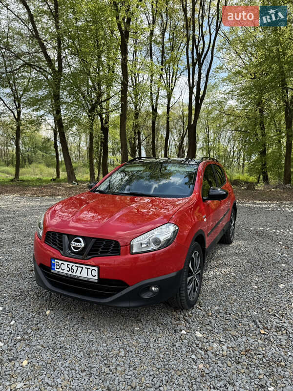 Позашляховик / Кросовер Nissan Qashqai 2012 в Самборі