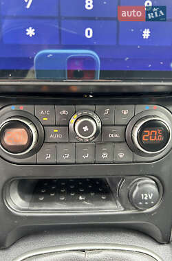 Позашляховик / Кросовер Nissan Qashqai 2013 в 
