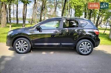 Позашляховик / Кросовер Nissan Qashqai 2012 в 