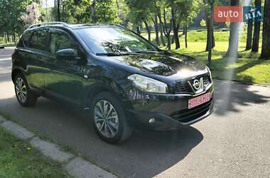 Позашляховик / Кросовер Nissan Qashqai 2012 в 